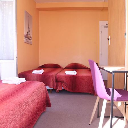 Hotel Restaurant Le Parisien Lourdes Exterior foto