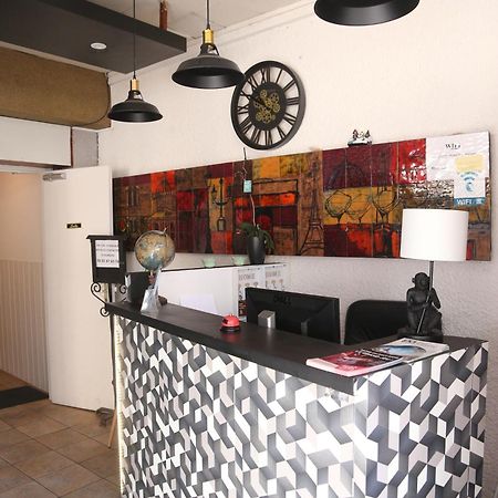 Hotel Restaurant Le Parisien Lourdes Exterior foto